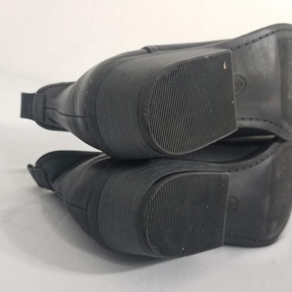 Universal Threads Booties Black - Picture 2 of 8